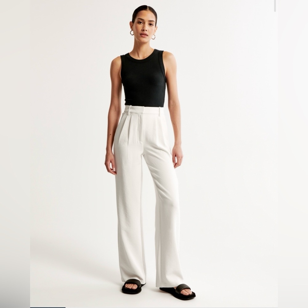 A&F Sloane Tailored Crepe Pant - Off White